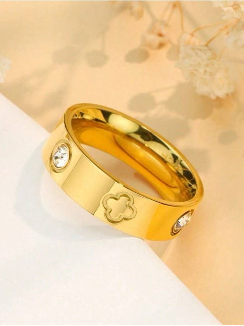 Waterproof Tarnish Free Size 8 Gold Clover Accent Band Ring with Crystal Accents